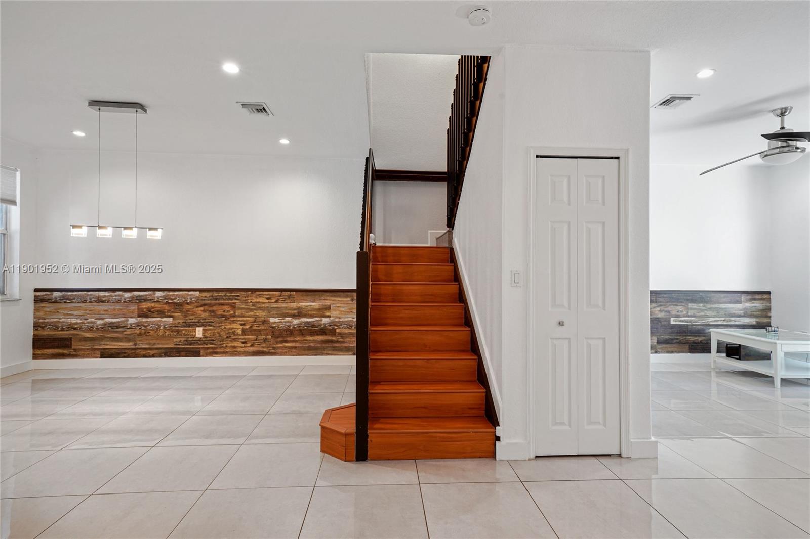 DORAL ISLES NORTH SEC TWO - Residential