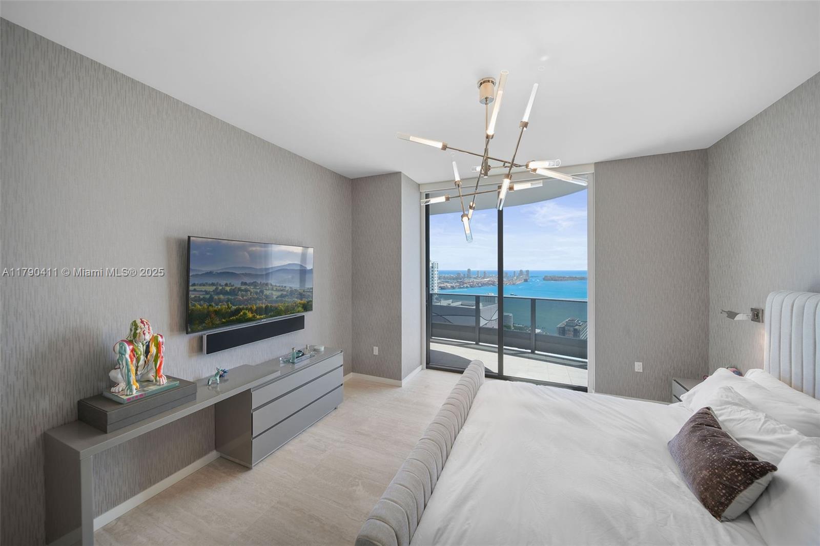 BRICKELL FLATIRON CONDO - Residential