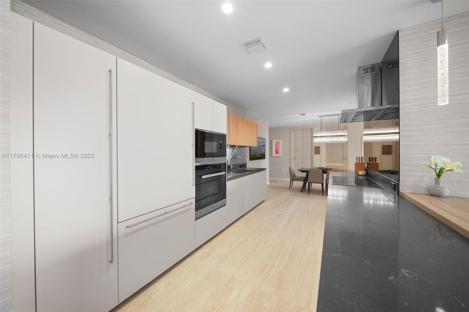 BRICKELL FLATIRON CONDO - Residential