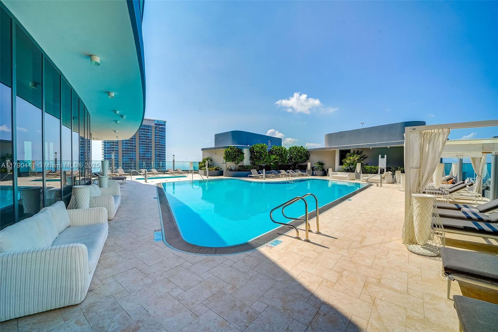 BRICKELL FLATIRON CONDO - Residential