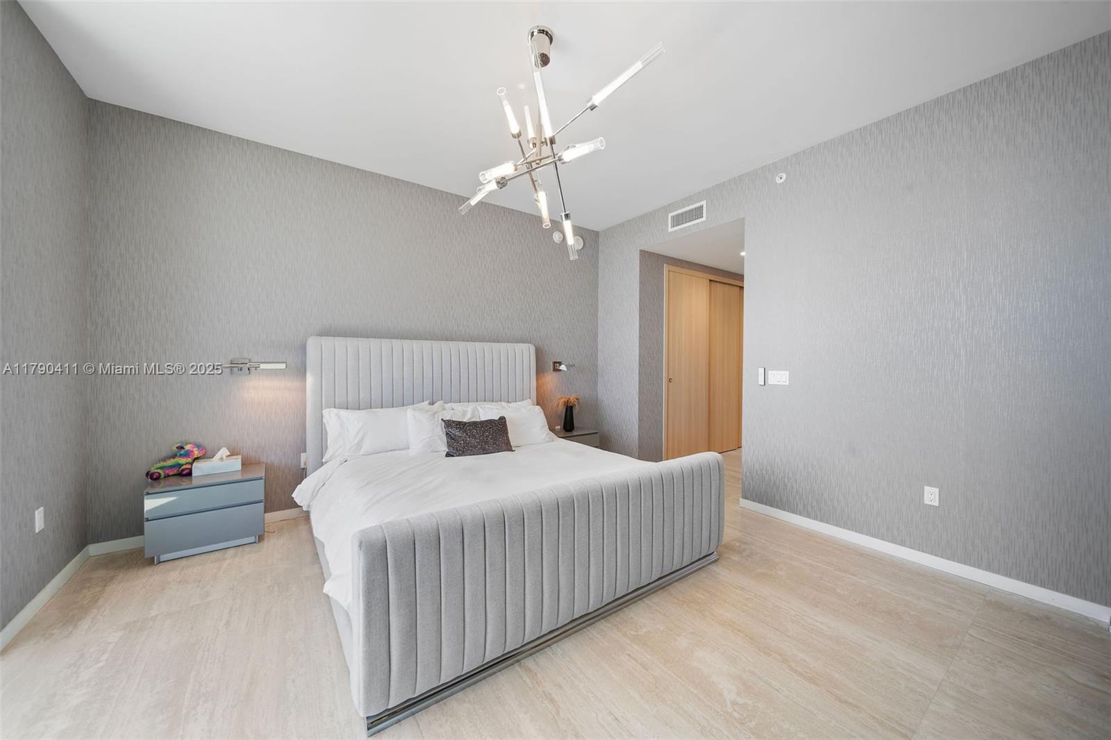 BRICKELL FLATIRON CONDO - Residential