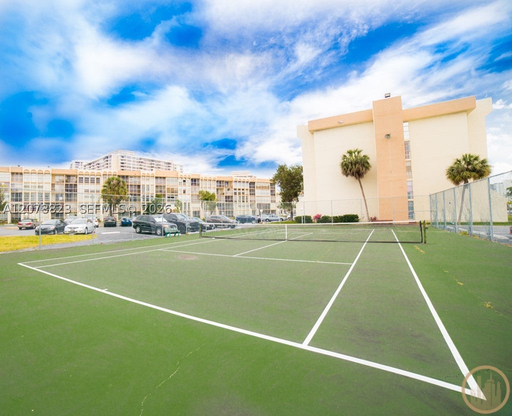 501 Three Islands Blvd 214