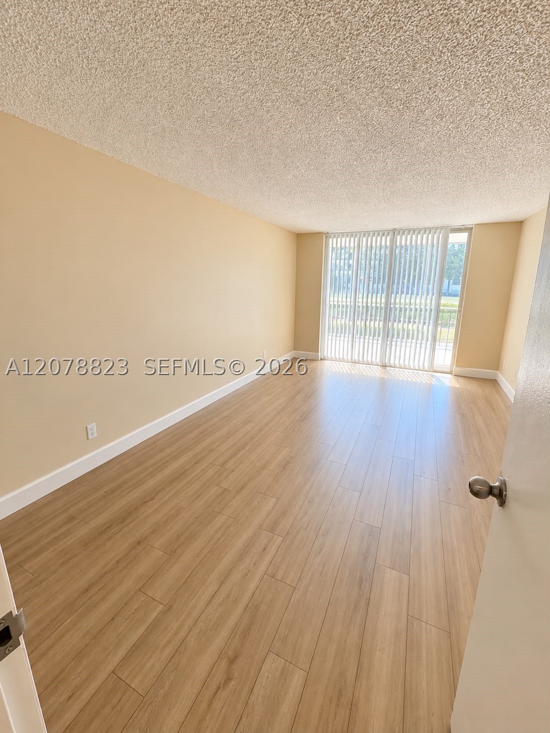 501 Three Islands Blvd 214