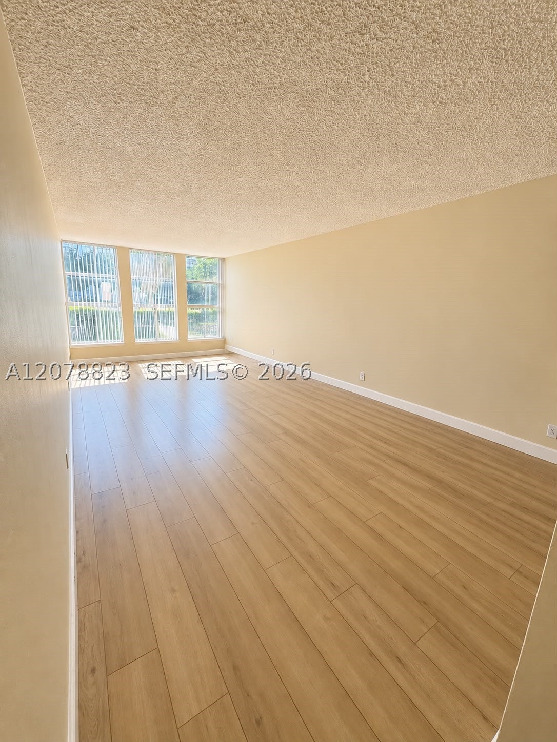 501 Three Islands Blvd 214