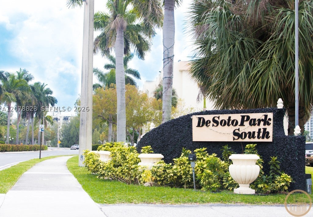501 Three Islands Blvd 214