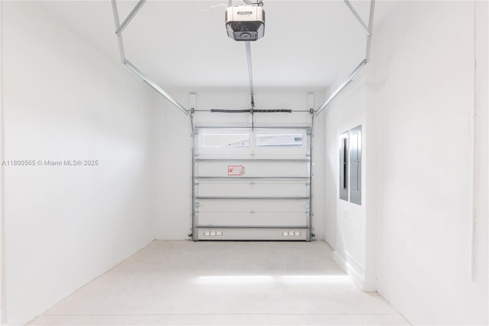 AVENIR POD - Residential Lease