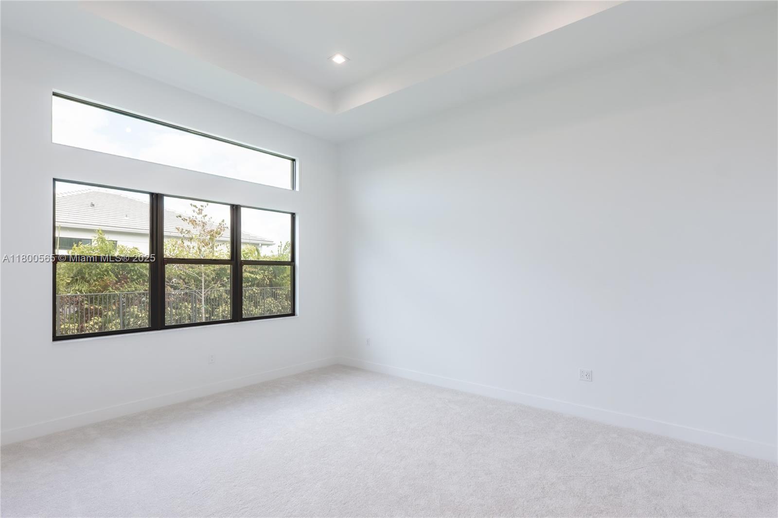 AVENIR POD - Residential Lease