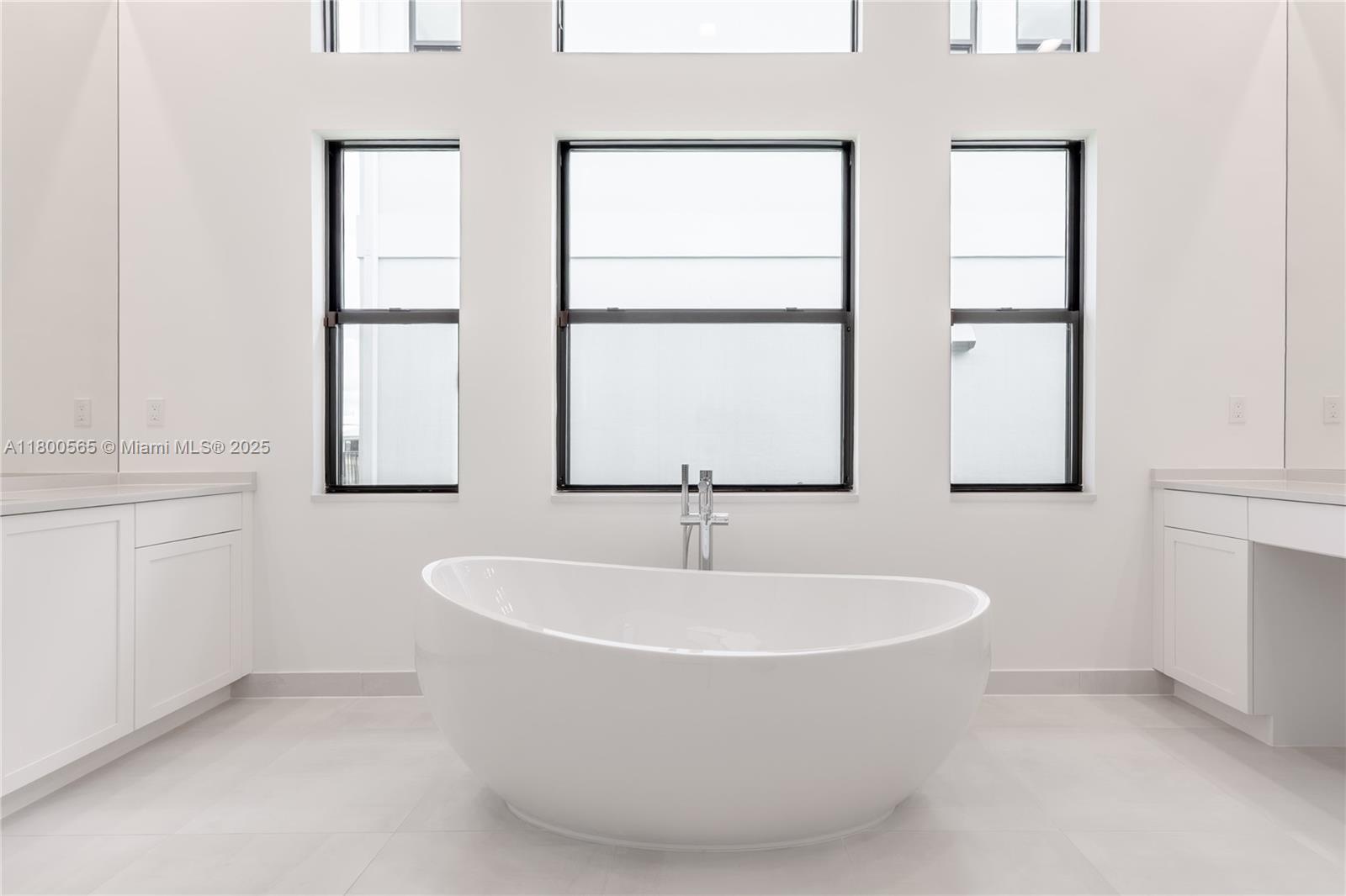 AVENIR POD - Residential Lease