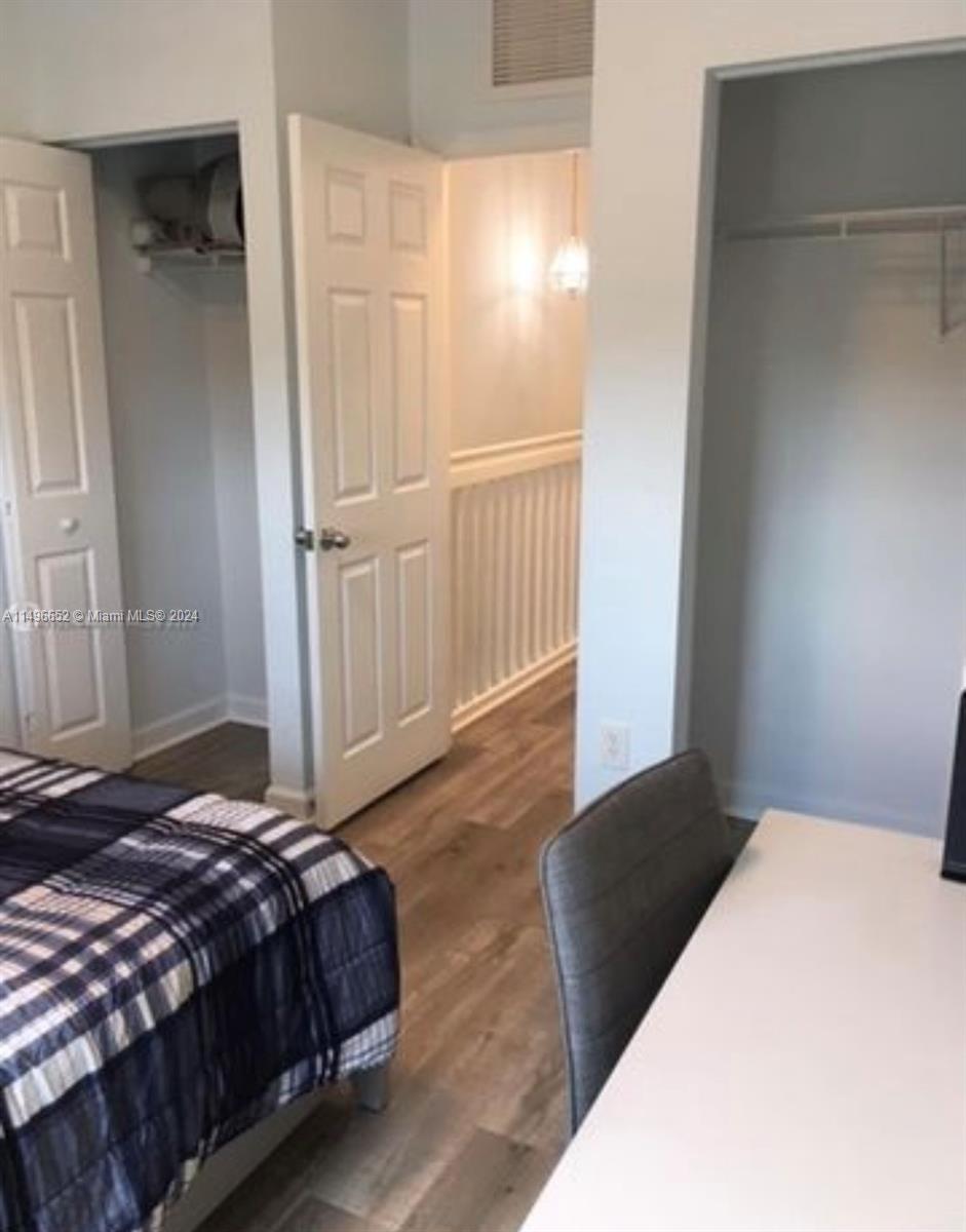 VILLAS AT CARMEL CONDO NO - Residential Lease