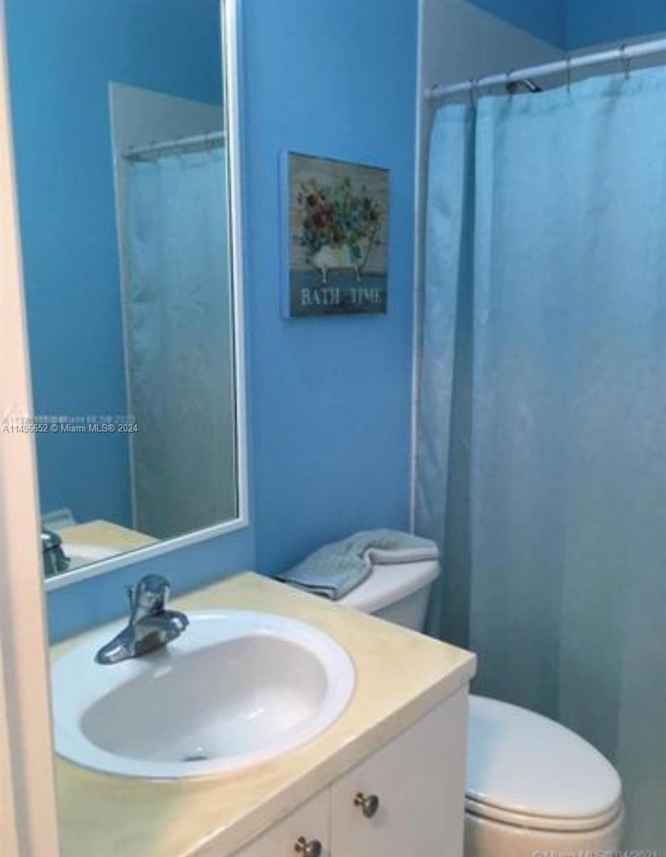 VILLAS AT CARMEL CONDO NO - Residential Lease