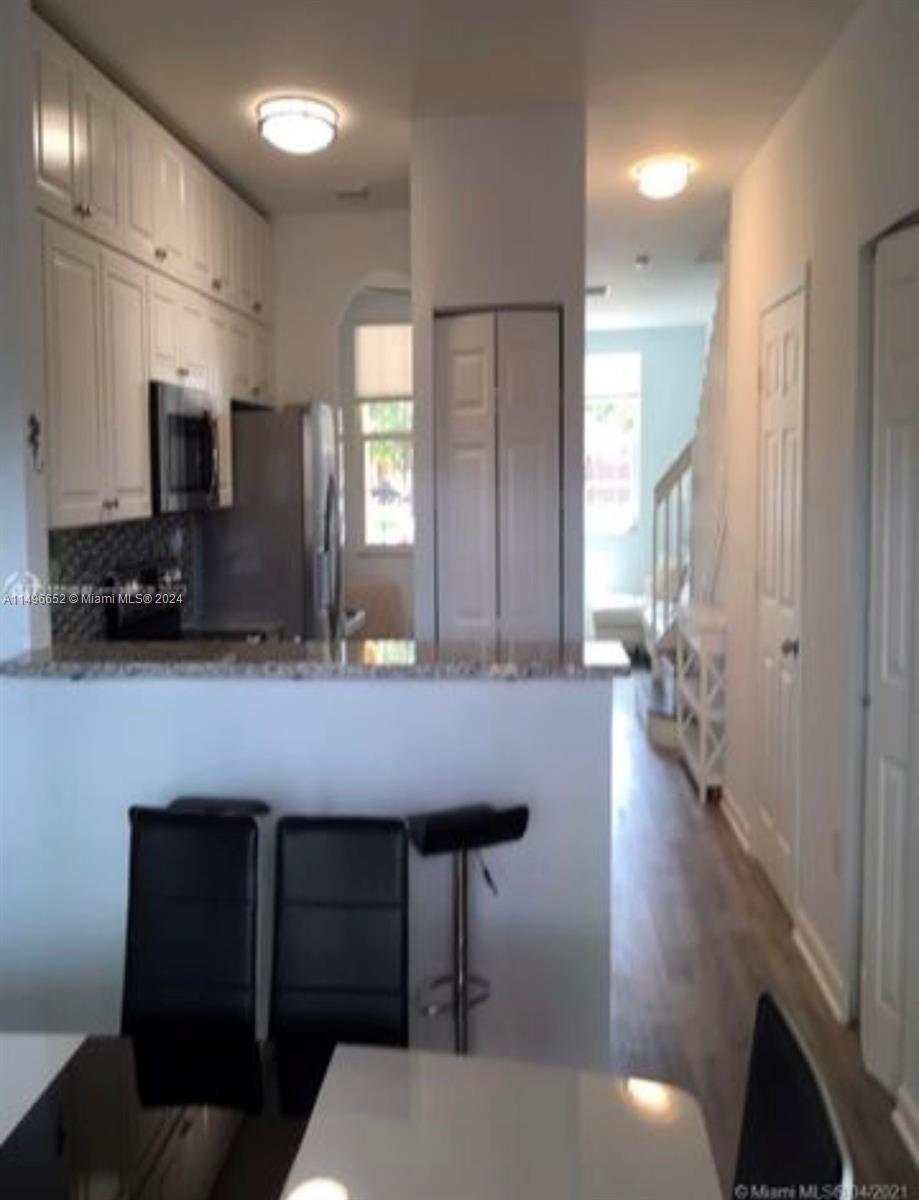 VILLAS AT CARMEL CONDO NO - Residential Lease