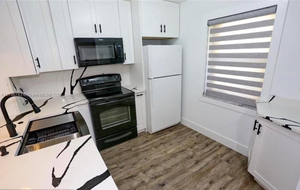 HOLIDAY VILLAGE OF CORAL - Residential