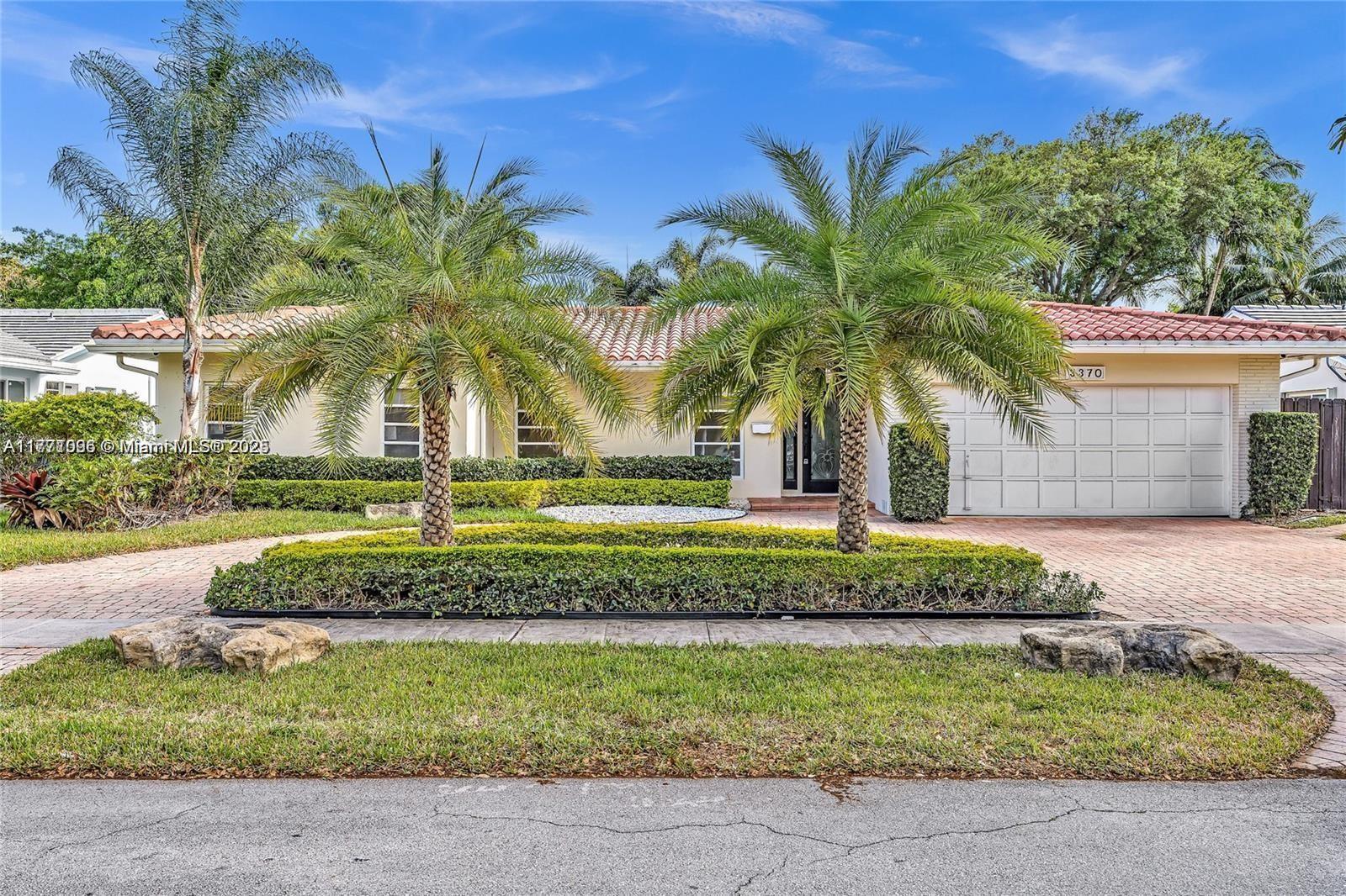 Rental Property at 3370 N 36th Pl 3370, Hollywood, Broward County, Florida - Bedrooms: 6 
Bathrooms: 4  - $8,500 MO.