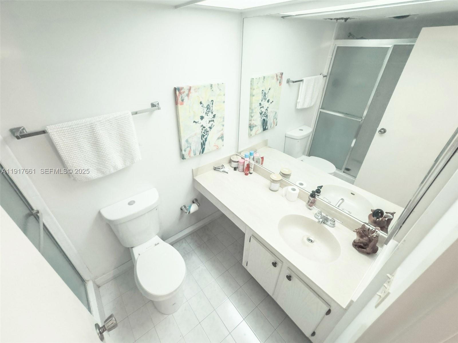 WINSTON TOWERS 400 CONDO - Residential