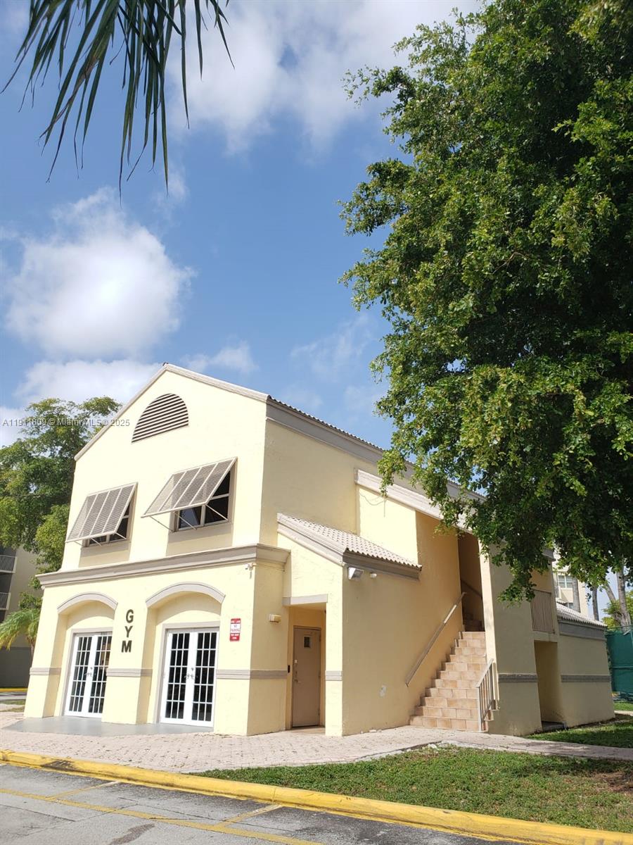 LAS VISTAS AT DORAL CONDO - Residential Lease