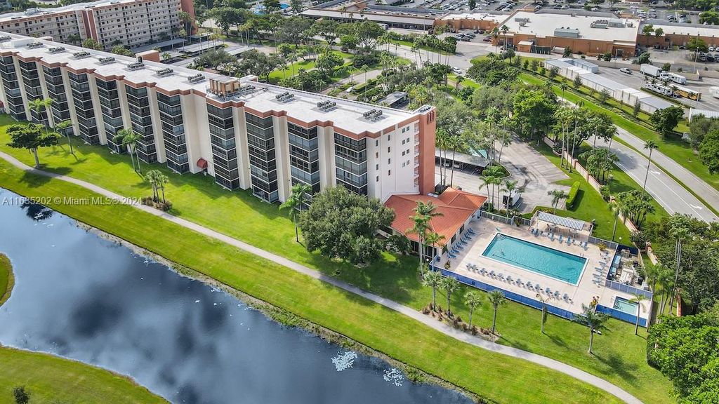 Photo of 7380 S Oriole Blvd #102, Delray Beach, FL 33446 (MLS # A11635202)