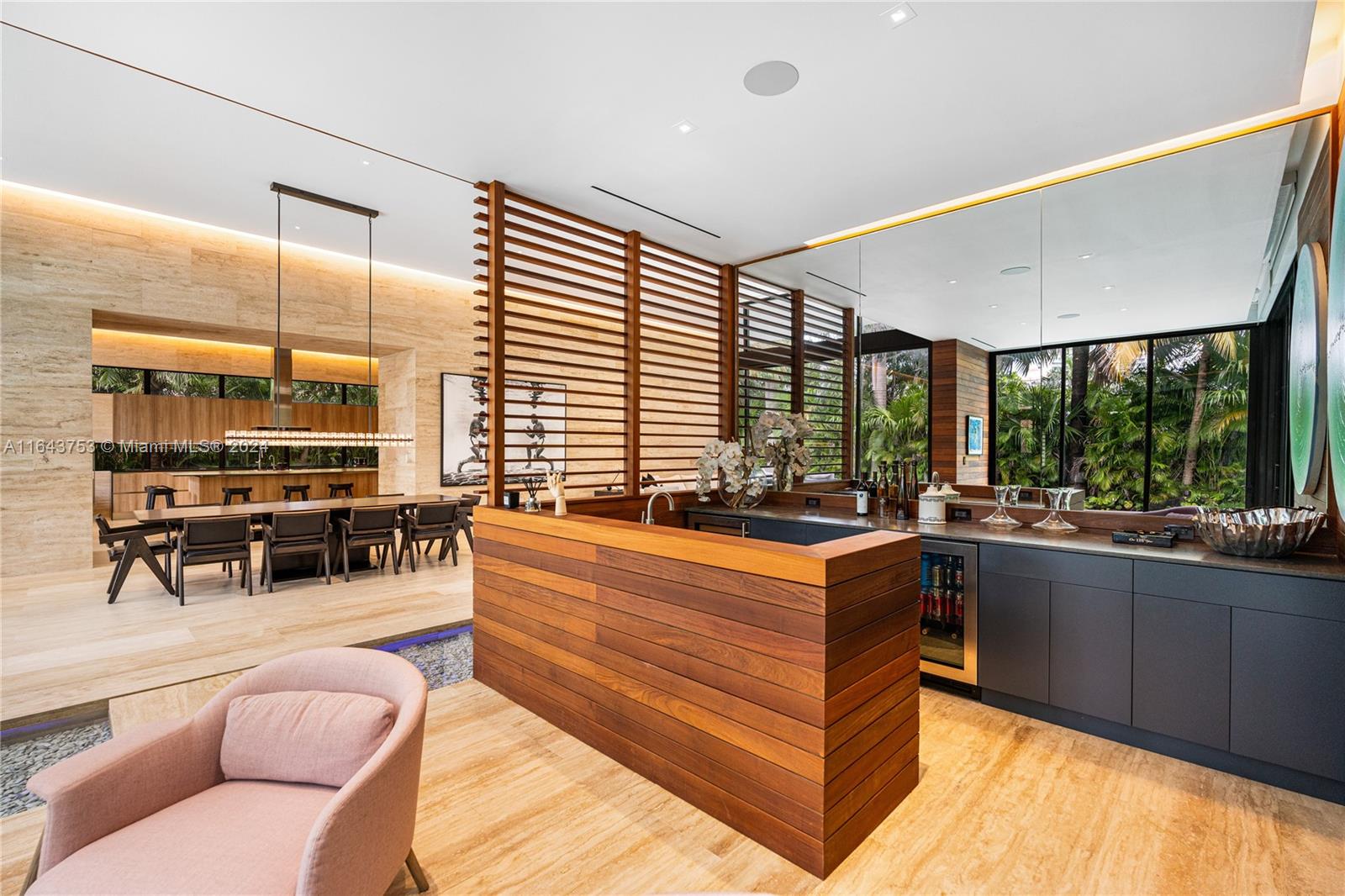 GOLDEN BEACH SEC C - Residential Lease