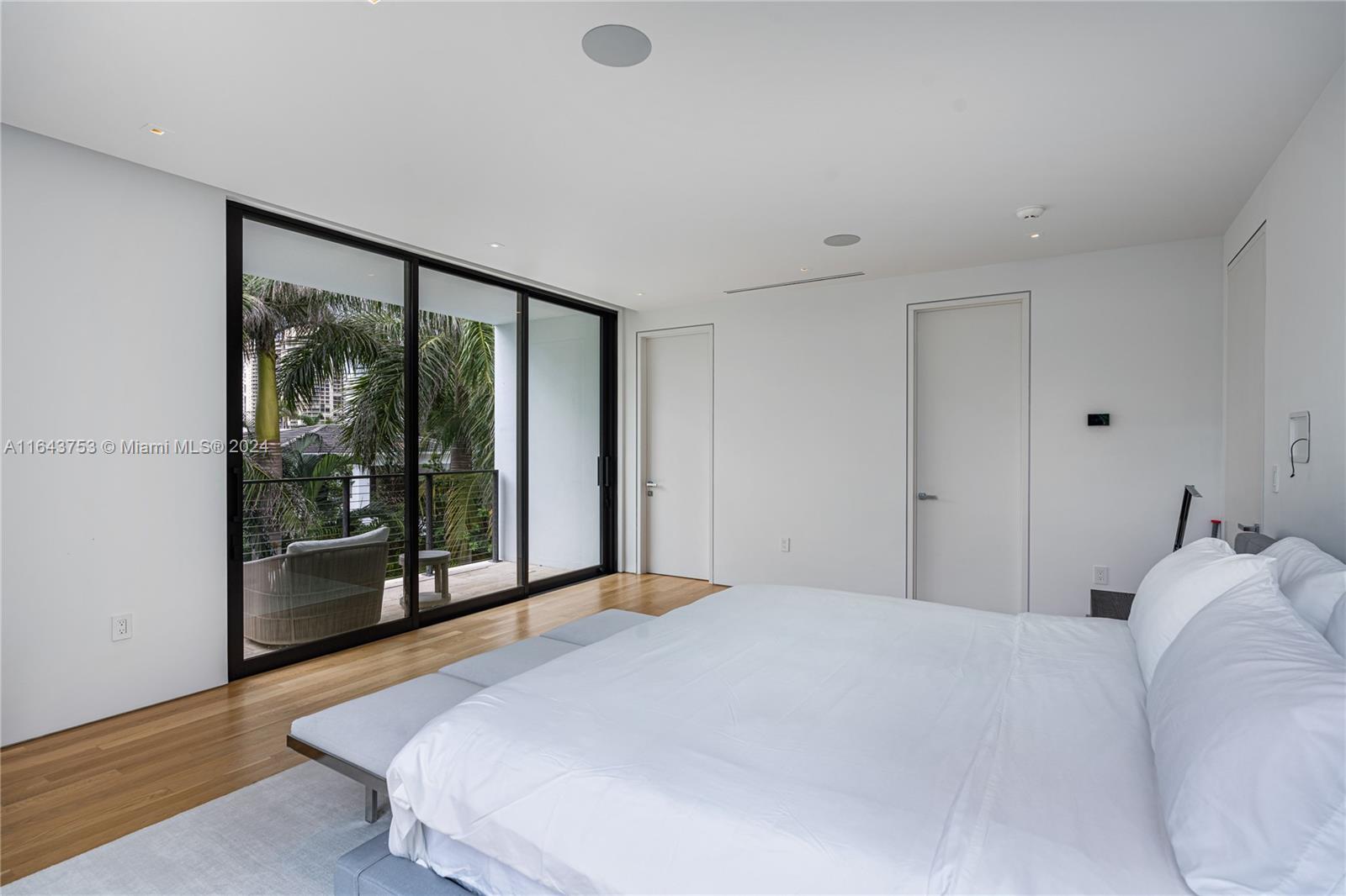 GOLDEN BEACH SEC C - Residential Lease