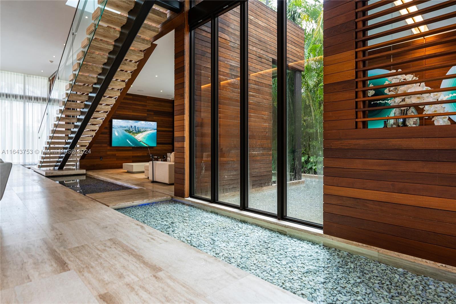 GOLDEN BEACH SEC C - Residential Lease