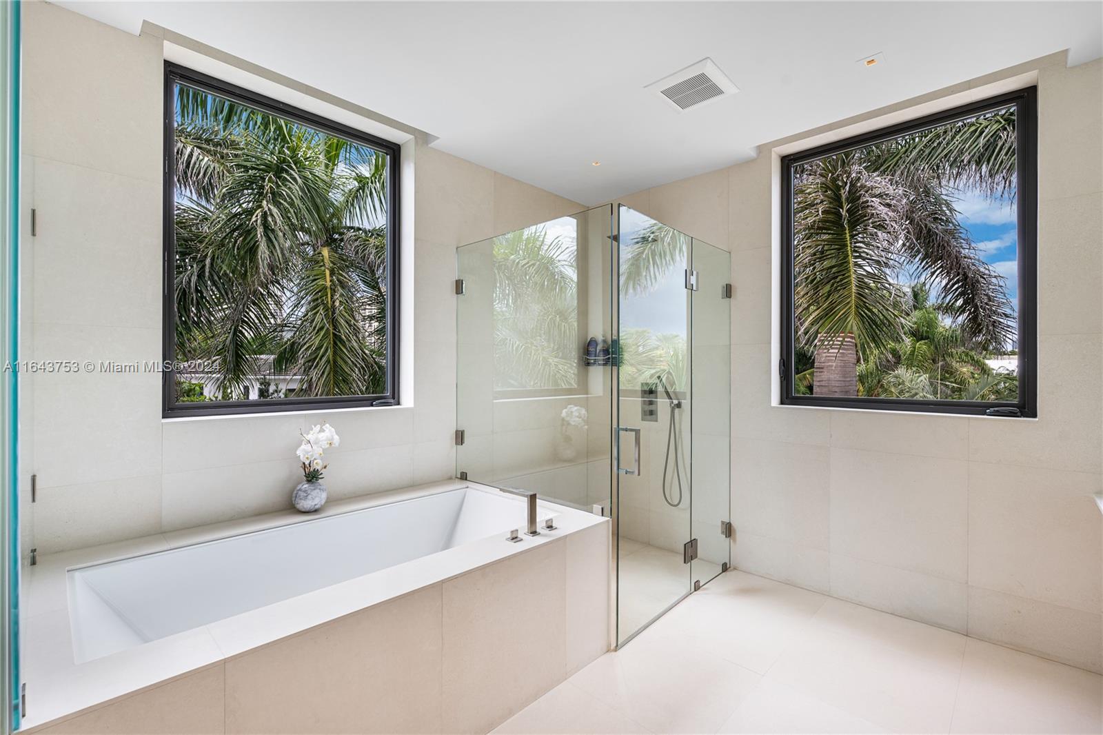 GOLDEN BEACH SEC C - Residential Lease