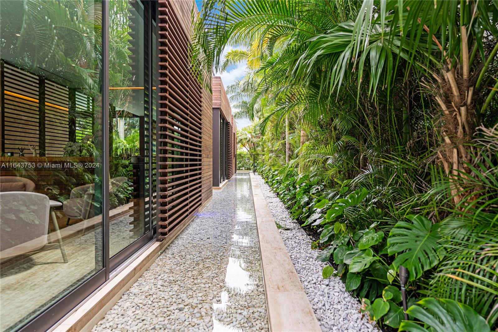GOLDEN BEACH SEC C - Residential Lease