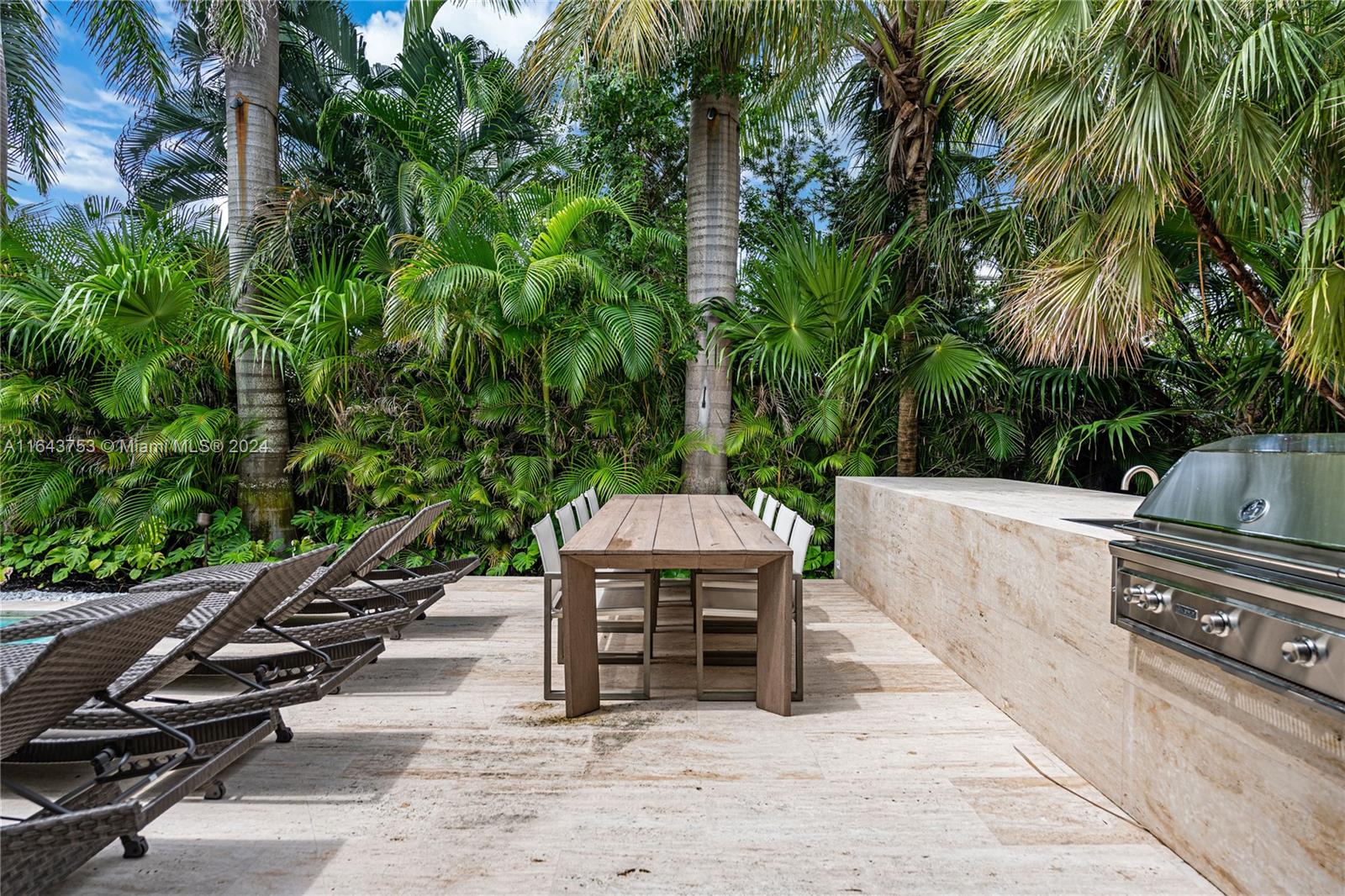GOLDEN BEACH SEC C - Residential Lease