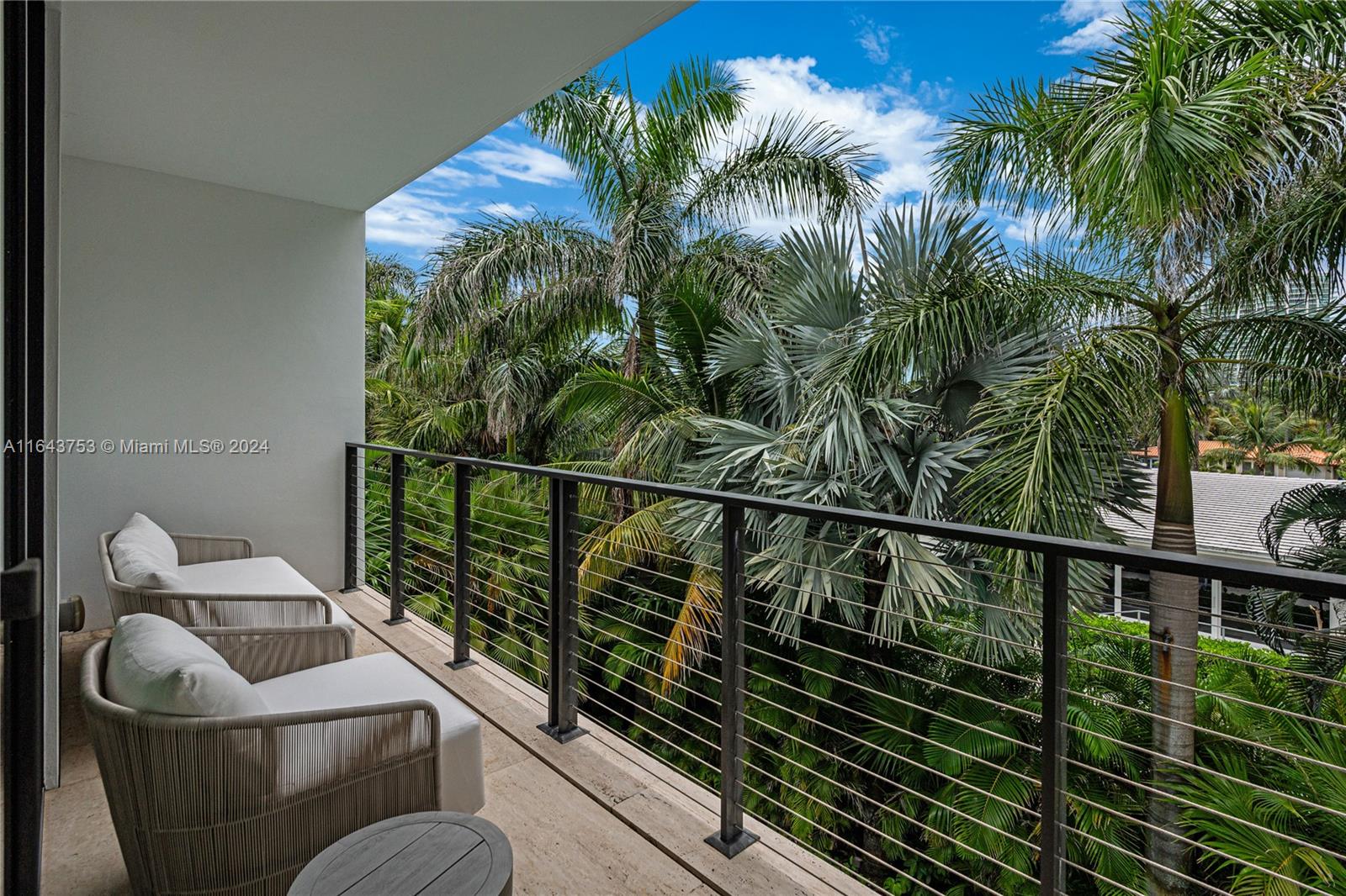 GOLDEN BEACH SEC C - Residential Lease