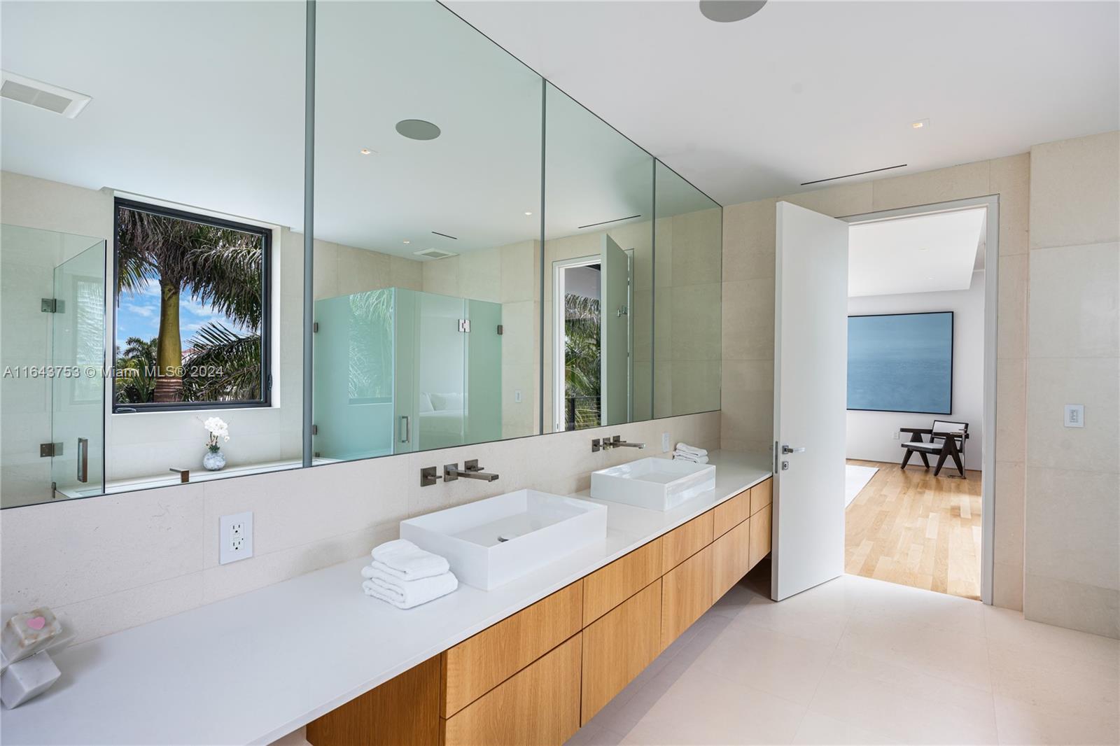GOLDEN BEACH SEC C - Residential Lease