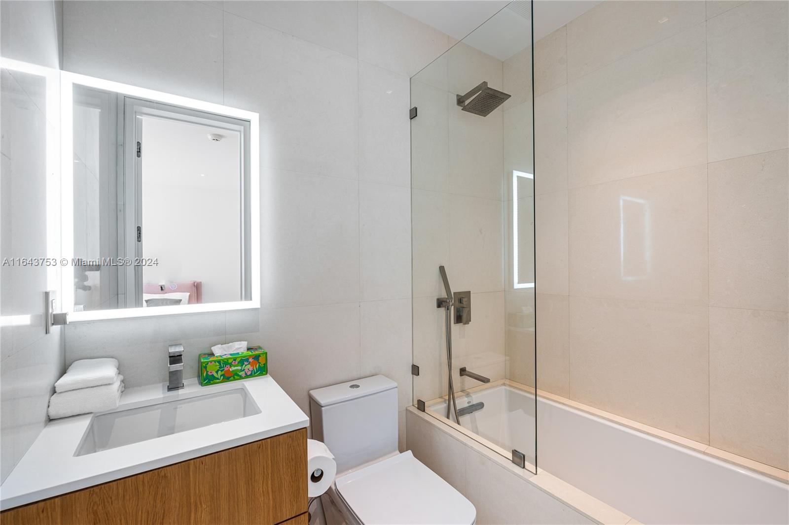 GOLDEN BEACH SEC C - Residential Lease