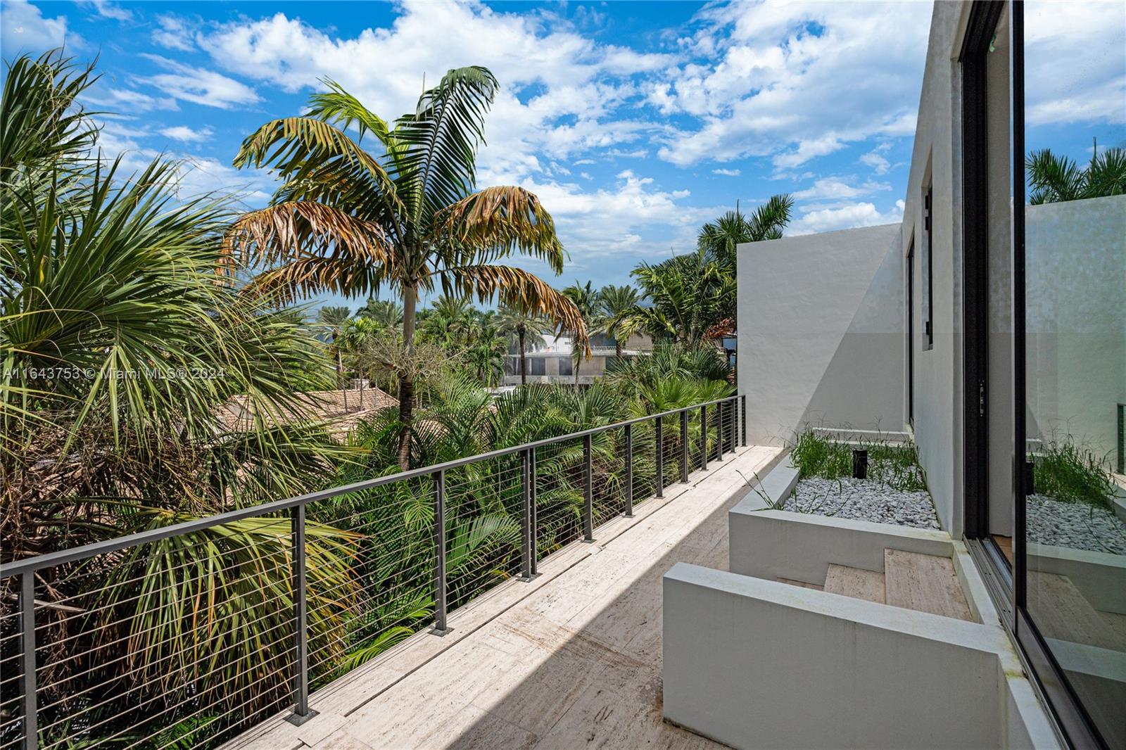 GOLDEN BEACH SEC C - Residential Lease
