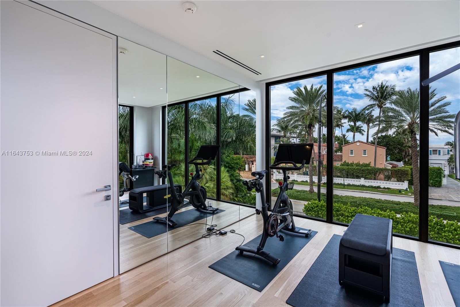 GOLDEN BEACH SEC C - Residential Lease