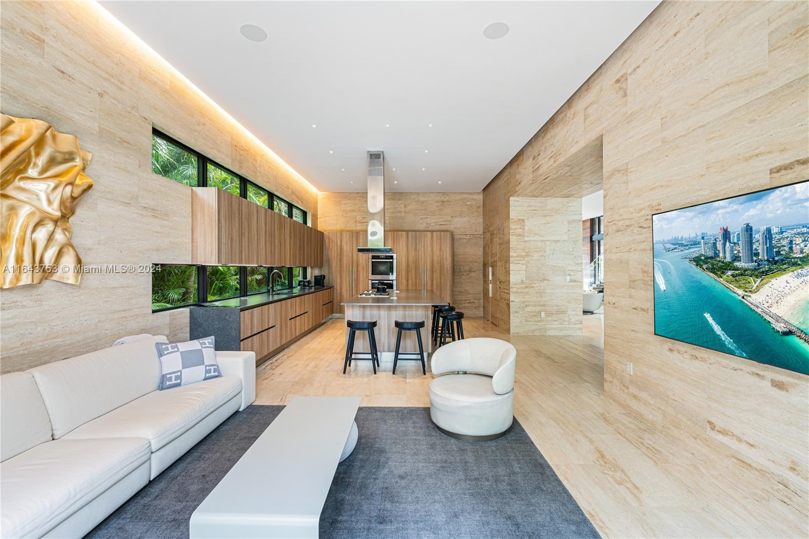 GOLDEN BEACH SEC C - Residential Lease