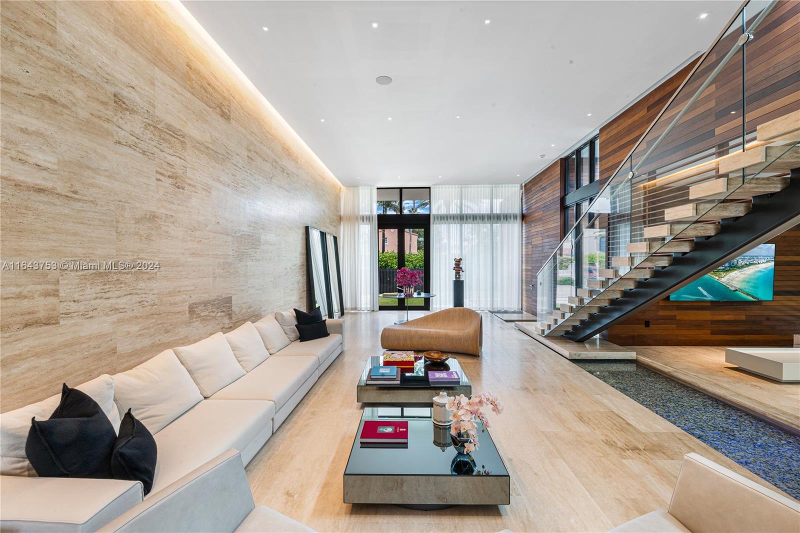 GOLDEN BEACH SEC C - Residential Lease