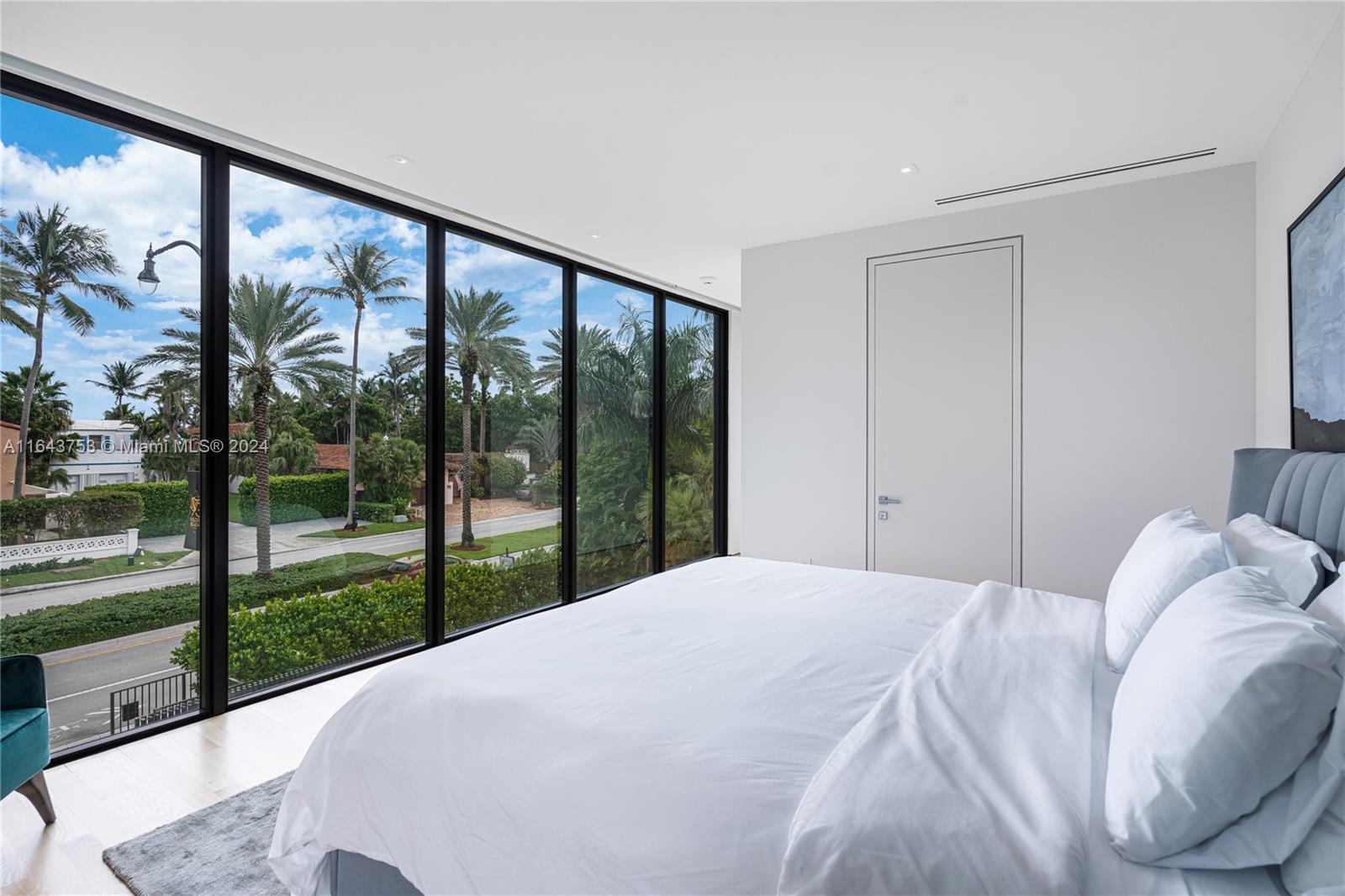 GOLDEN BEACH SEC C - Residential Lease