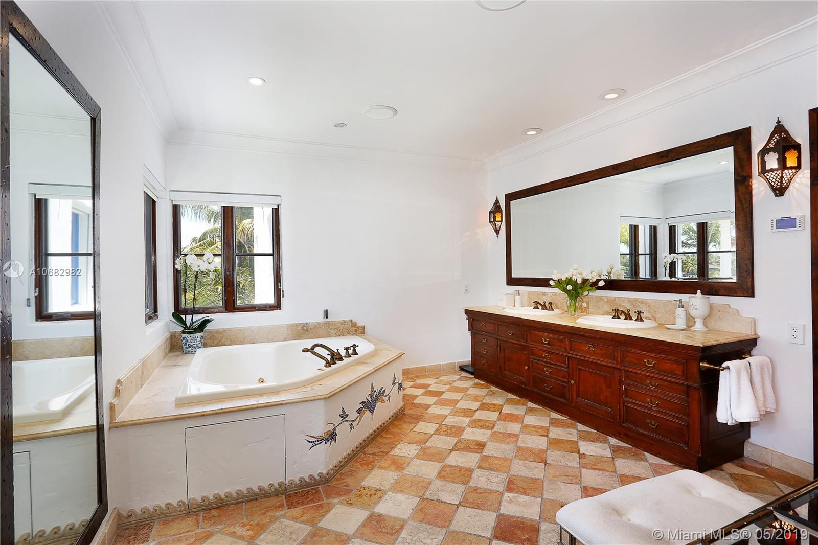 BISCAYNE KEY ESTATES - Residential