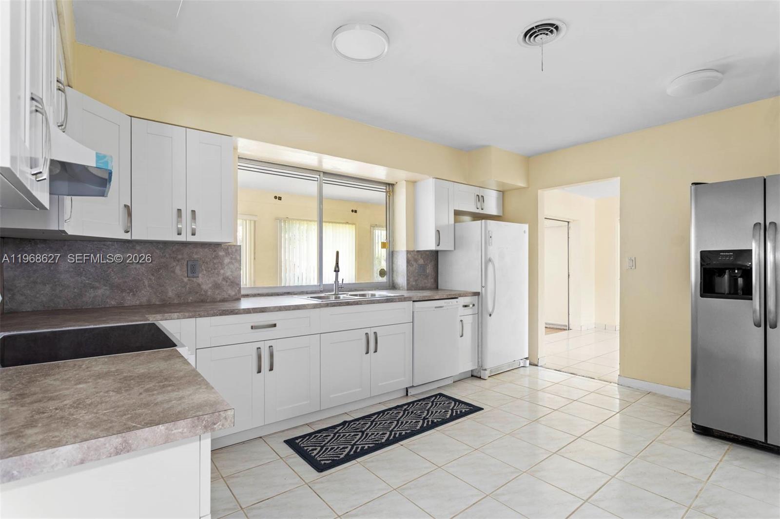 GRIFFING BIS PK EST - Residential Lease