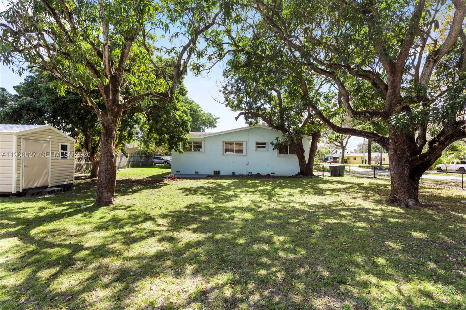 GRIFFING BIS PK EST - Residential Lease