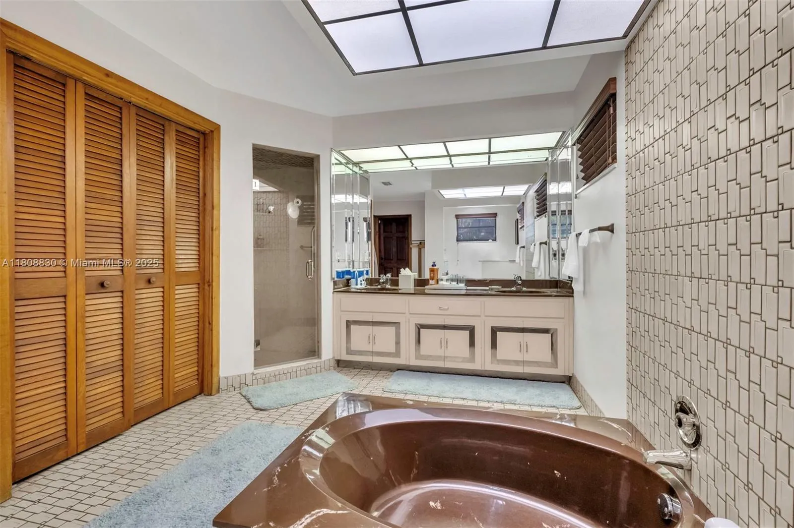 Hollywood, Florida 33021, United States, 5 Bedrooms Bedrooms, ,3 BathroomsBathrooms,Residential,Active,136263