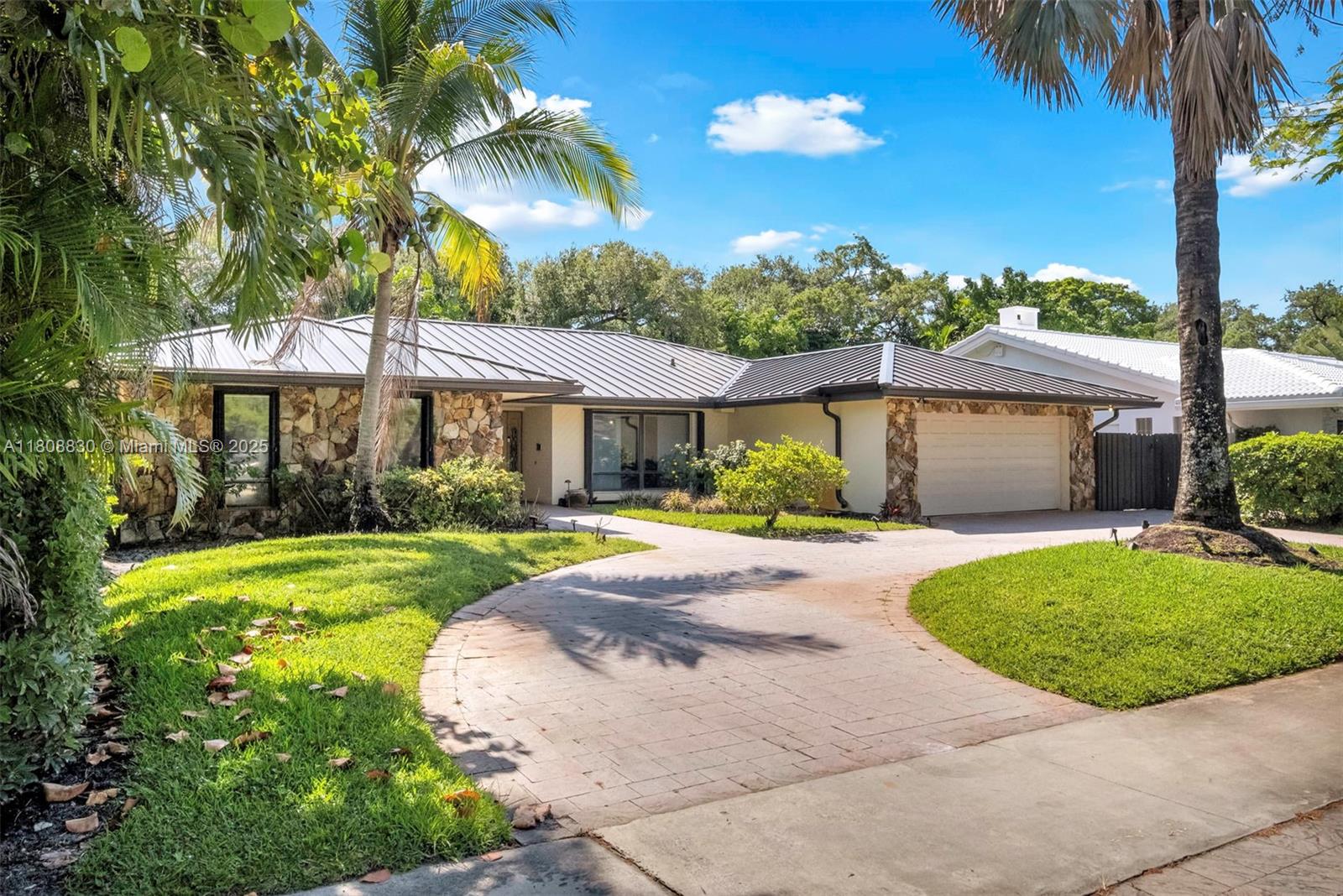 Property for Sale at 3721 N Park Rd, Hollywood, Broward County, Florida - Bedrooms: 5 
Bathrooms: 3  - $1,649,000