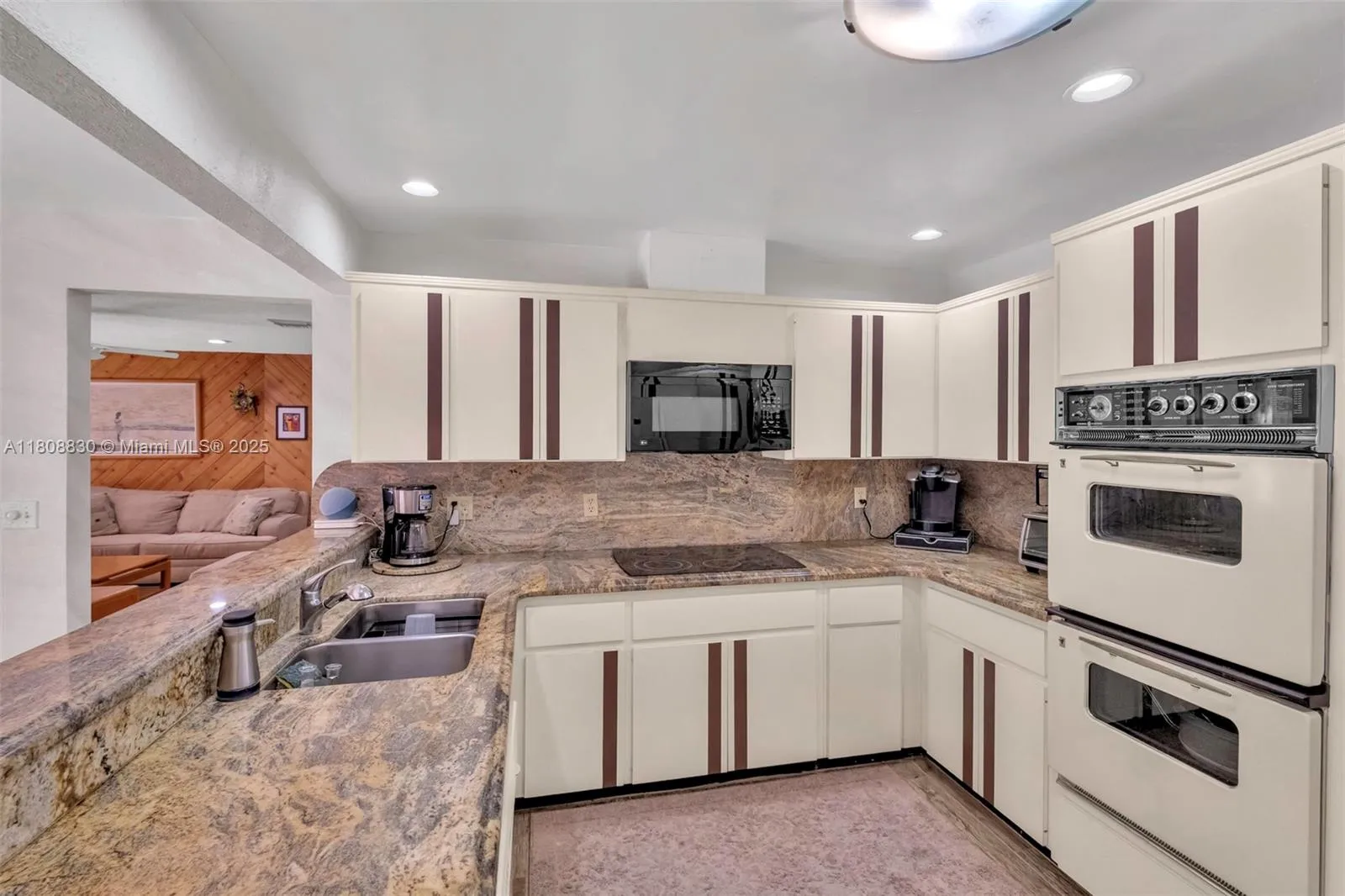 Hollywood, Florida 33021, United States, 5 Bedrooms Bedrooms, ,3 BathroomsBathrooms,Residential,Active,136263