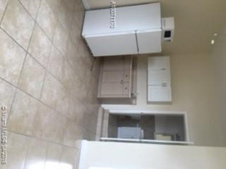 EFFICIENCY FOR RENT, READY TO MOVE IN MAY 1ST, CLOSE TO FIU, HOSPITAL, TURNPIKE,SHOPPING AREAS, GOOD NEARBY BUS TRANSPORTATION STOPS.  $800 INCLUDES, ELECTRICITY, WATER, PARKING.  OWNER PREFERS ONE PERSON ONLY, PREFERABLY ADULT LADY. CALL LISTING AGENT TO SHOW.