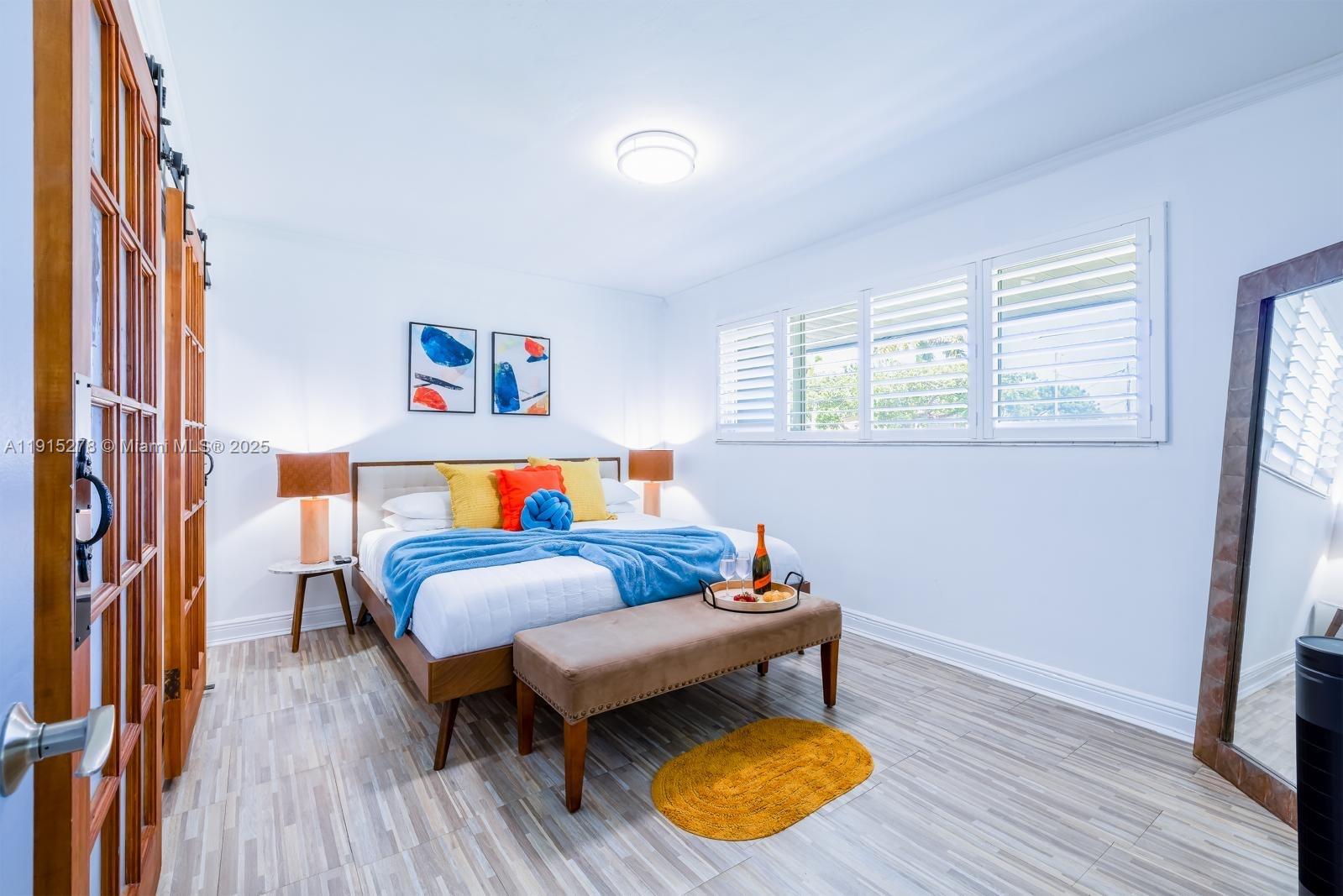 HOLLYWOOD HILLS - Residential Lease