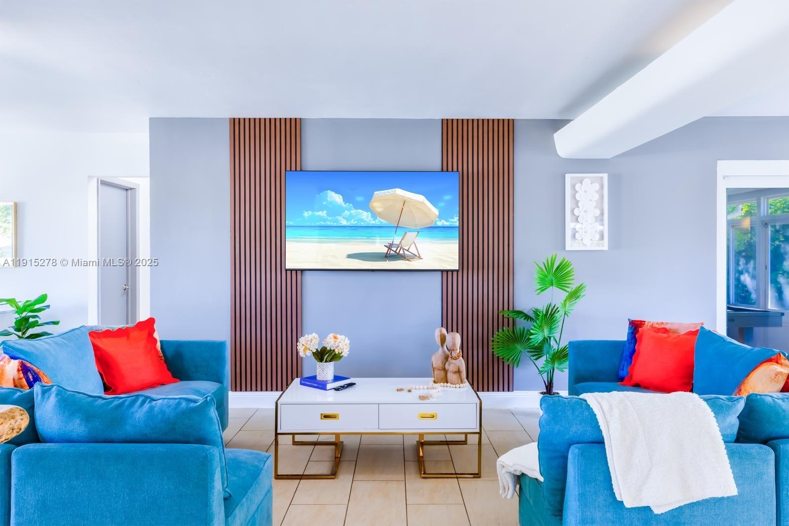 HOLLYWOOD HILLS - Residential Lease