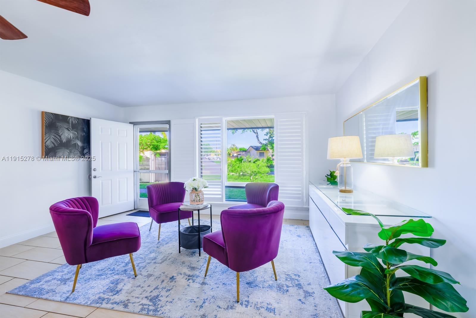 HOLLYWOOD HILLS - Residential Lease