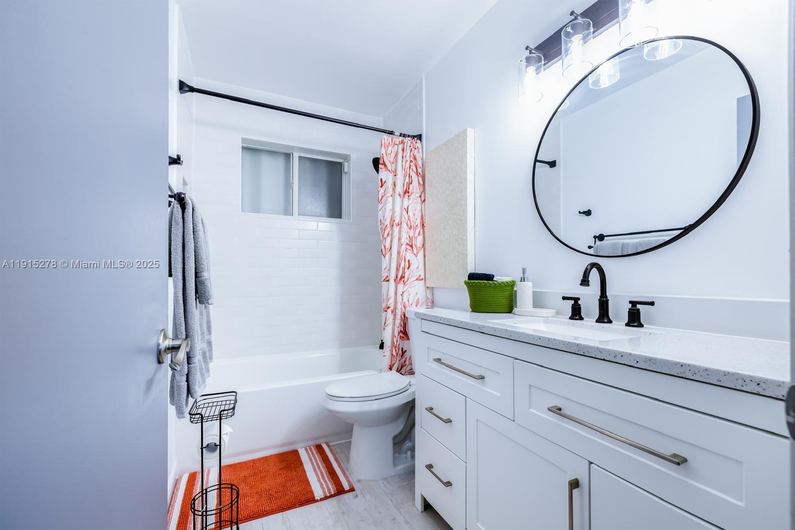 HOLLYWOOD HILLS - Residential Lease