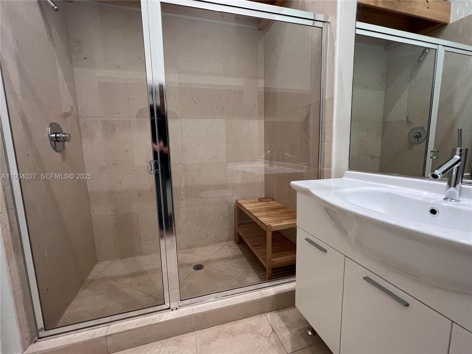 ICON BRICKELL NO TWO - Residential