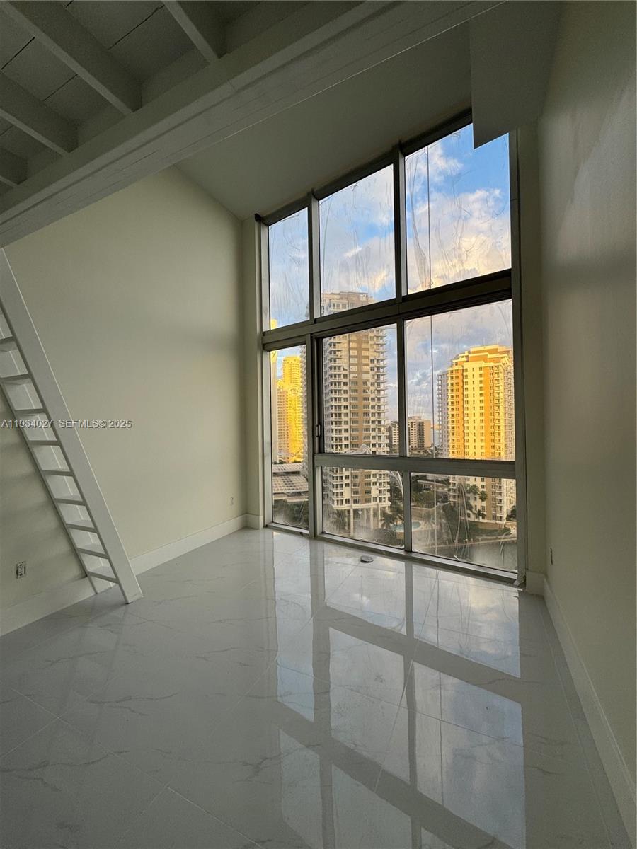 ICON BRICKELL NO TWO - Residential