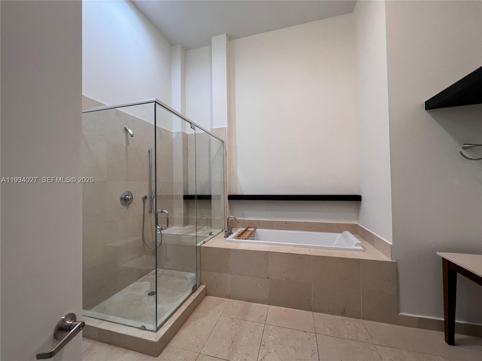 ICON BRICKELL NO TWO - Residential