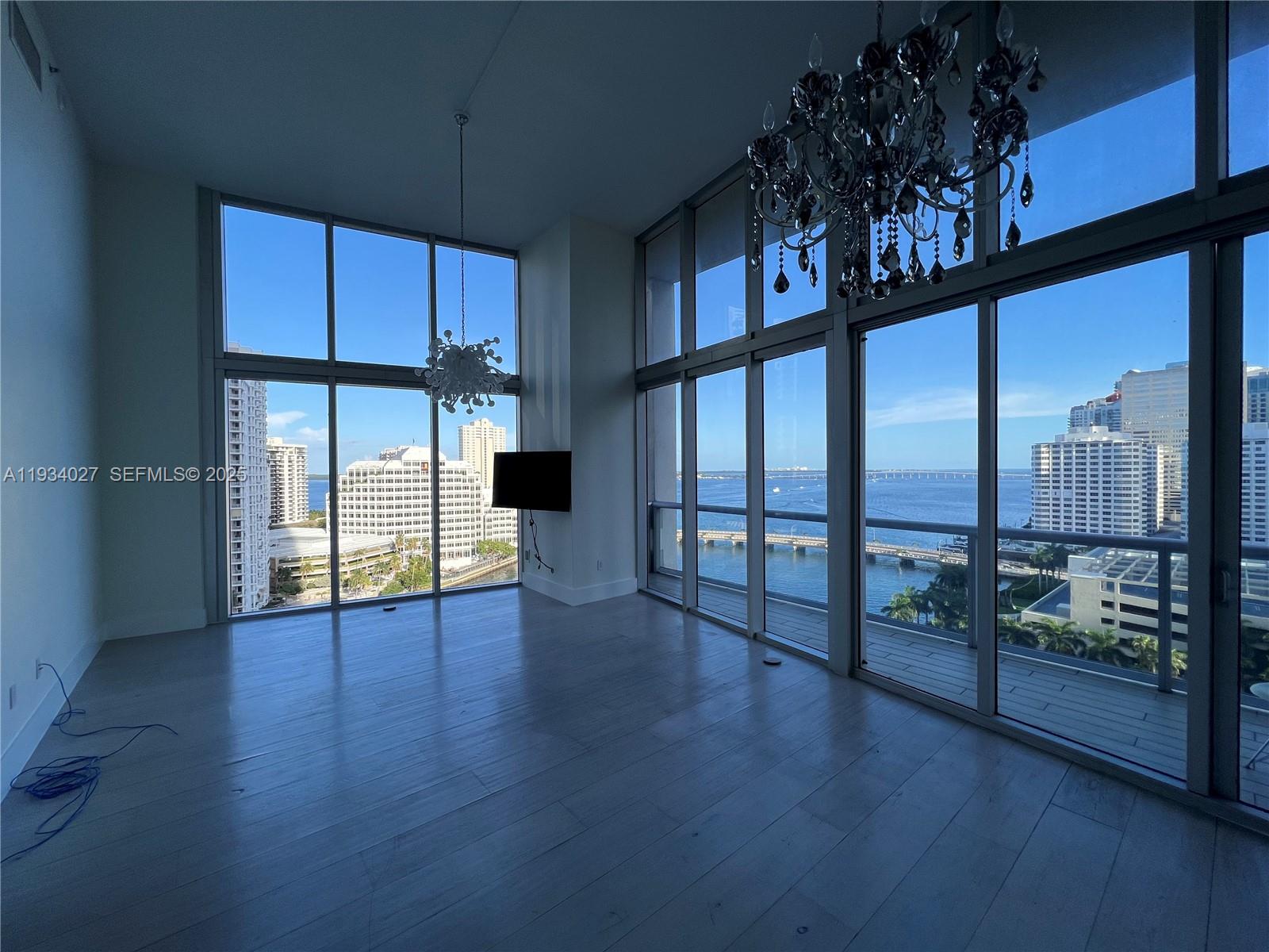 ICON BRICKELL NO TWO - Residential