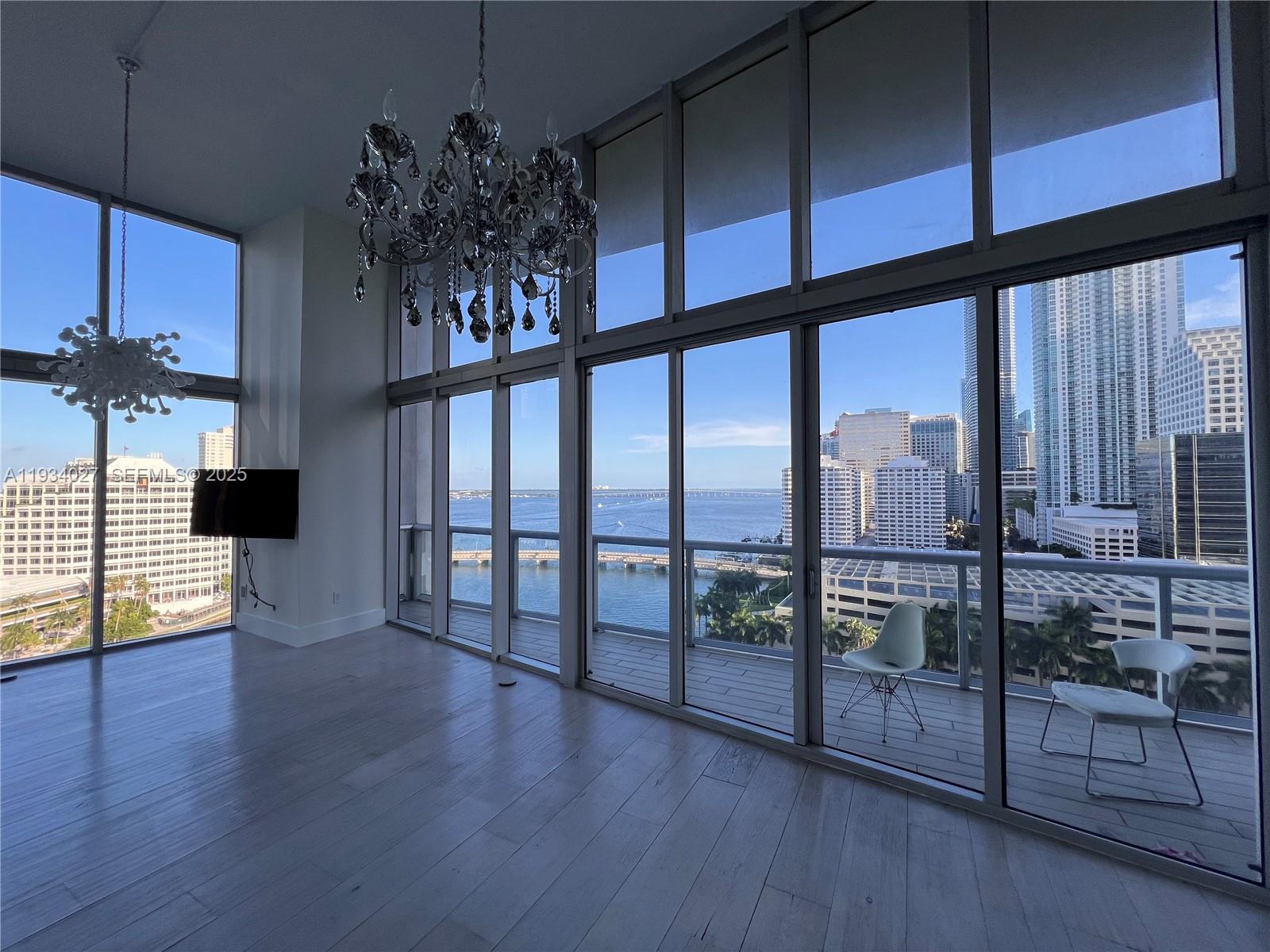 ICON BRICKELL NO TWO - Residential